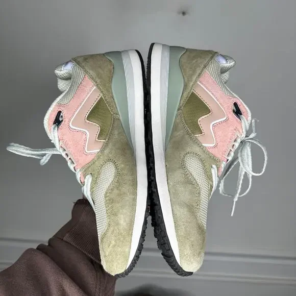 Karhu Synchron Classic Sneaker Boa/Rose Dust Unisex Mens 7.5 Womens 9 - Picture 7 of 10